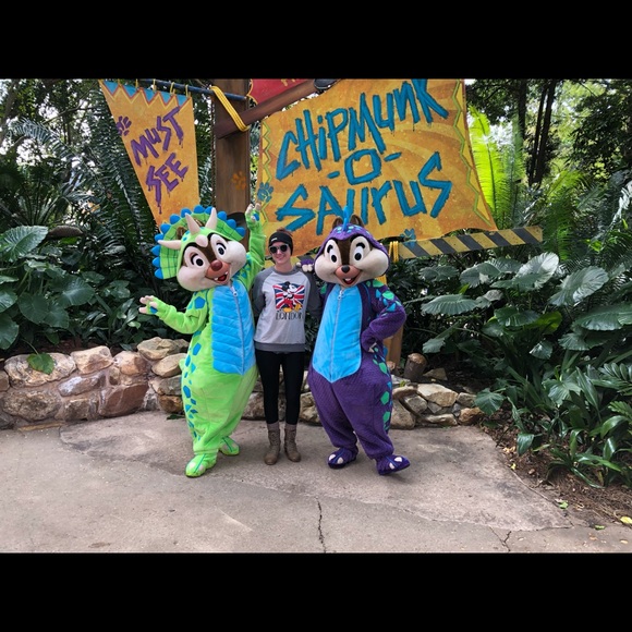 Meet your Posher, Ariana - Picture 1 of 1